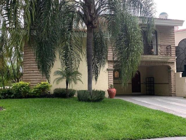 Casa en renta Calle Paseo San Arturo Sur, Valle Real, San Juan De Ocotán, Zapopan, Región Centro, Jalisco, 45210, México