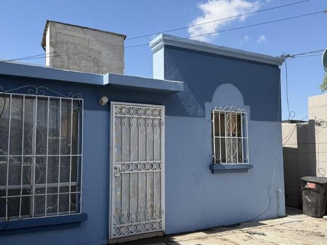 Casa en renta Calle Paseo Villa Fontana, Valle Verde, Municipio De Tijuana, Baja California, 22205, México