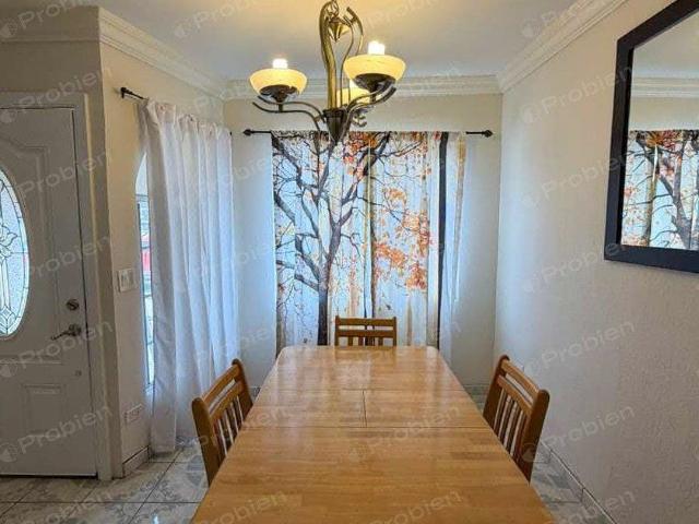 Casa en renta Calle Paseo Villa Fontana, Valle Verde, Municipio De Tijuana, Baja California, 22205, México