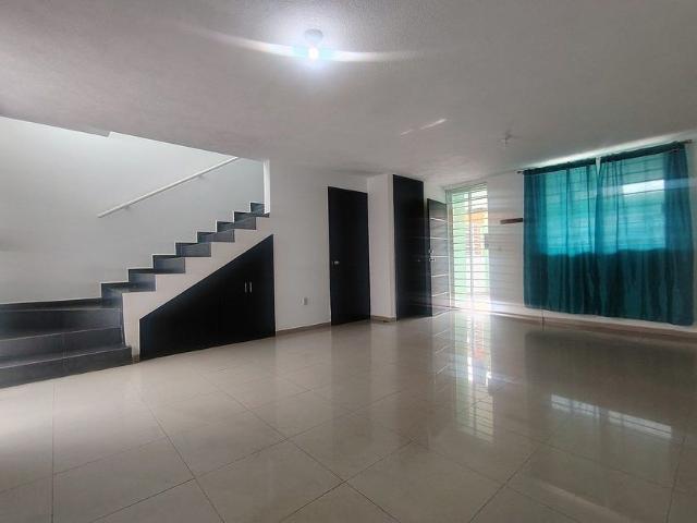 Casa en renta Calle Presa El Tintero, Guadalajara, Región Centro, Jalisco, 44760, México