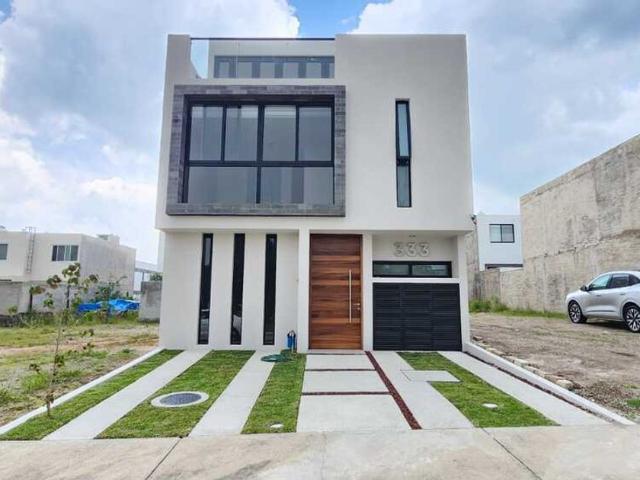 Casa en renta Calle Privada El Baluarte, El Baluarte, San Agustín, Tlajomulco De Zúñiga, Jalisco, 45646, Mex