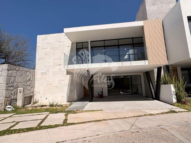 Casa en renta Calle Prolongación General Ignacio Zaragoza 105, Aguascalientes, Municipio De Aguascalientes, Aguascalientes, 20138, México