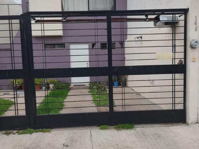 Casa en renta Calle Provincia De Nápoles, Fraccionamiento La Huerta, San Luis Potosí, Municipio De San Luis Potosí, San Luis Potosí, 78235, México