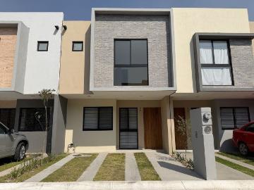 Casa en renta Calle Real De Bancos, El Real, San Pedro Tlaquepaque, Jalisco, 45601, Mex