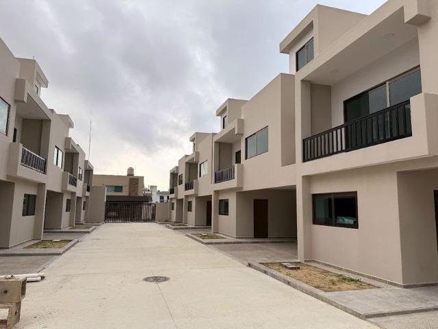 Casa en renta Calle Río Coatzacoalcos 102, Jardines De Tuxpan, Túxpam De Rodríguez Cano, Veracruz, México