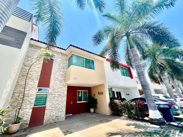 Casa en renta Calle Río Nazas, Residencial Entre Ríos, Puerto Vallarta, Jalisco, 48312, Mex