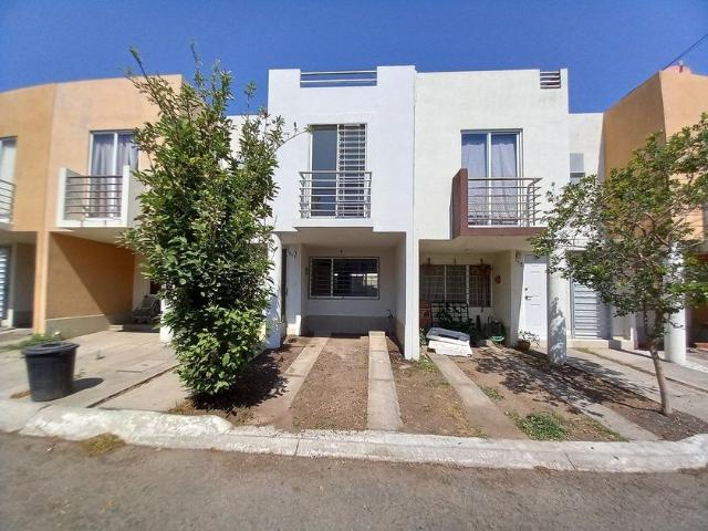 Casa en renta Calle Portales, Praderas De San Antonio, Nuevo México, Zapopan, Región Centro, Jalisco, 45131, México