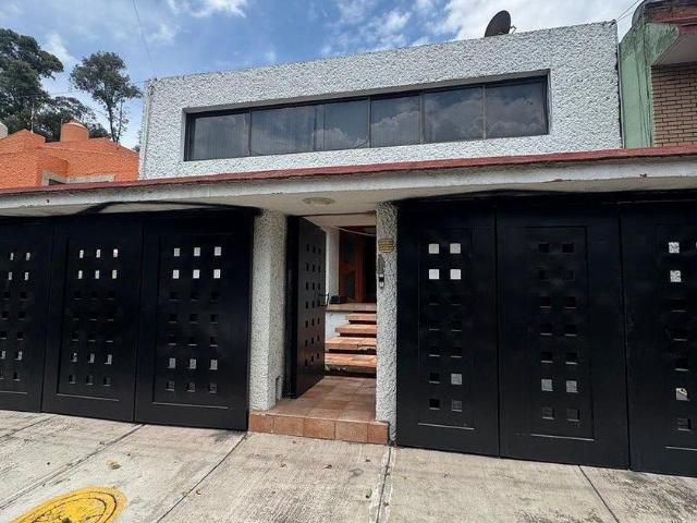 Casa en renta Calle Rincón Sur, Parque Residencial Del Sur, Ciudad De México, Xochimilco, Ciudad De México, 16010, México