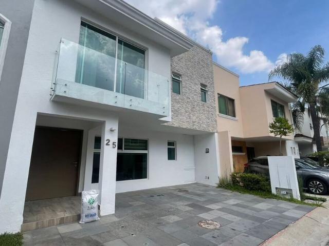 Casa en renta Calle Rinconada De Los Duraznos, Guadalupe Inn, Zapopan, Región Centro, Jalisco, 45053, México