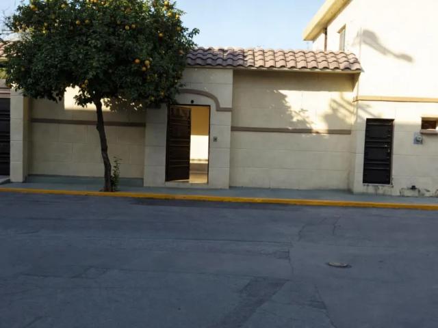 Casa en renta Calle Roma, Mirador, Monterrey, Nuevo León, 64070, México