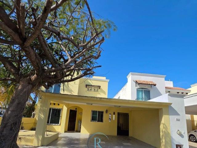 Casa en renta Calle San Antonio Abad 10, San Joaquín, Ciudad Del Carmen, Carmen, Campeche, 24157, Mex