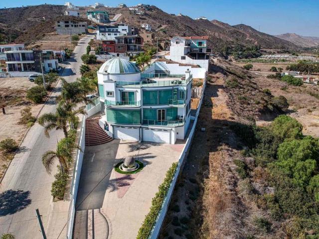 Casa en renta Calle San Mateo, Villas De San Pedro, Playas De Rosarito, Baja California, 22740, Mex