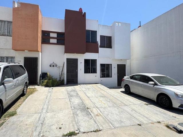 Casa en renta Calle San Patricio, Colinas De California, Tijuana, Baja California, 22647, Mex