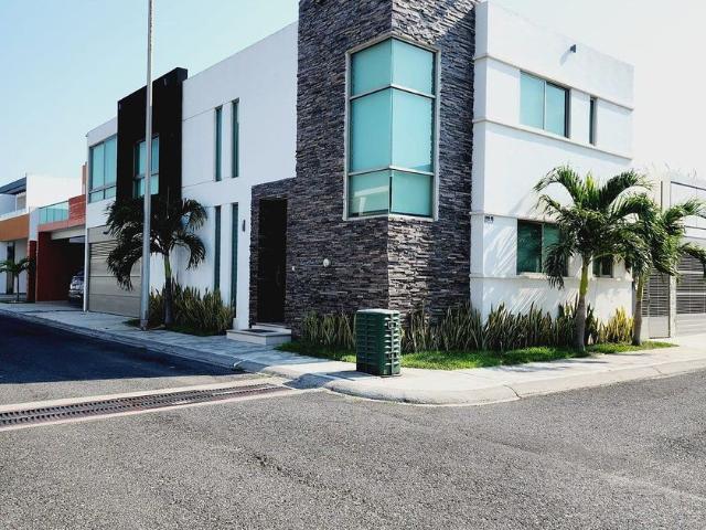 Casa en renta Calle Santiago Calatrava, Lomas De La Rioja, Mandinga Y Matoza, Alvarado, Veracruz, 95250, México