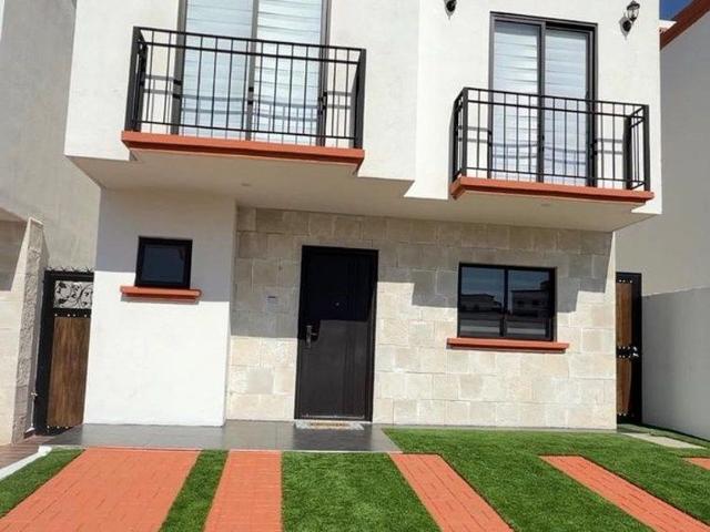 Casa en renta Calle Sauzal 235 2471, Nueva Ensenada, Ensenada, Baja California, 22880, Mex