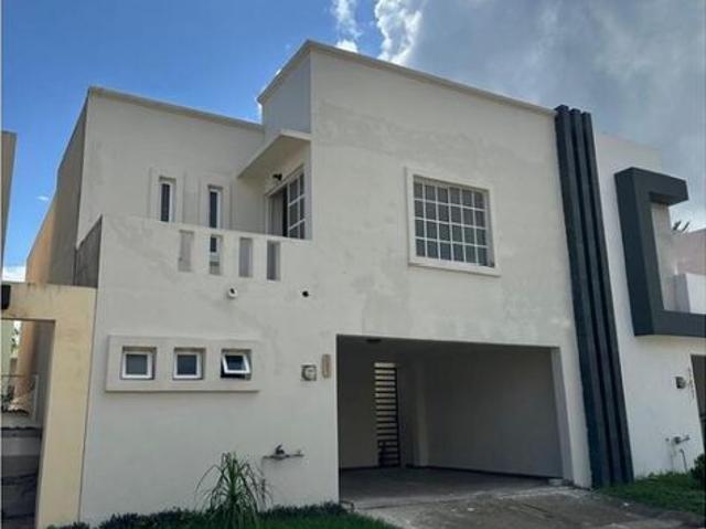 Casa en renta Calle Soria, Conjunto Habitacional Villas Nautico, Miramar, Altamira, Tamaulipas, 89604, México