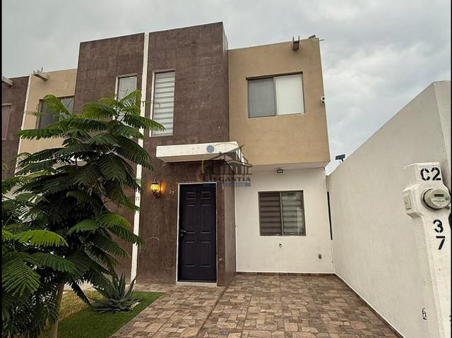 Casa en renta Calle Valle De Mompani, Valle De Santiago, Delegación Felipe Carrillo Puerto, Patria Nueva, Municipio De Querétaro, Querétaro, 76116, México