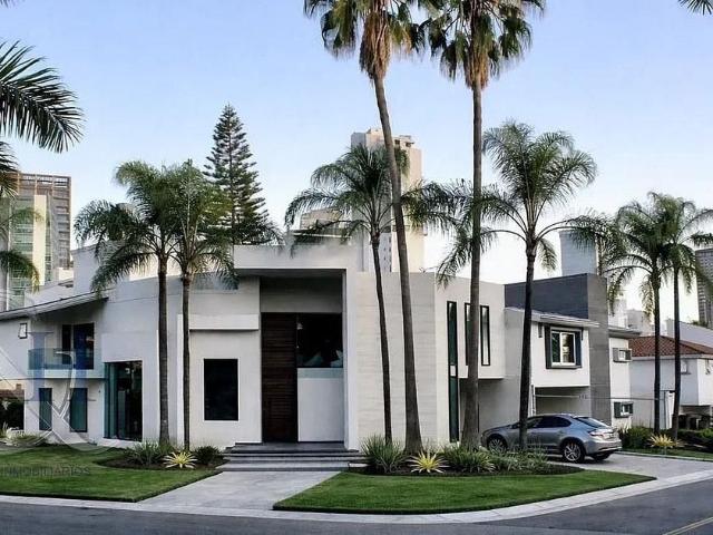 Casa en renta Calle Vereda Del Mirlo, Puerta De Hierro, Zapopan, Región Centro, Jalisco, 45116, México