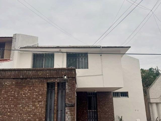 Casa en renta Calle Vía Pegaso, Condocasa Cumbres, Monterrey, Nuevo León, 64370, México