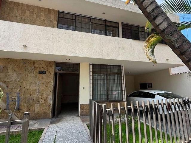 Casa en renta Calle Yukón, Providencia 3a Sección, Guadalajara, Región Centro, Jalisco, 44630, México