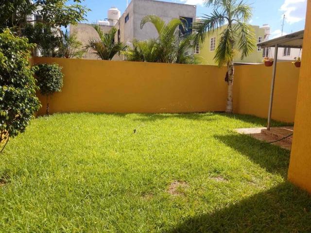 Casa en renta Calle 15, Fraccionamiento Montecarlo, Mérida, Yucatán, 97134, México