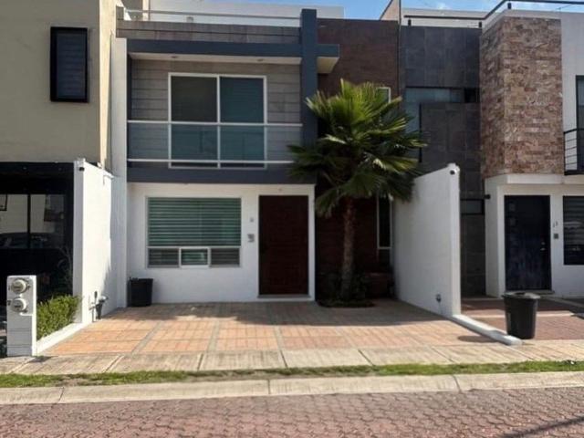 Casa en renta Calle 16 B 1 61, La Antigua Cementera, Puebla, 72023, Mex