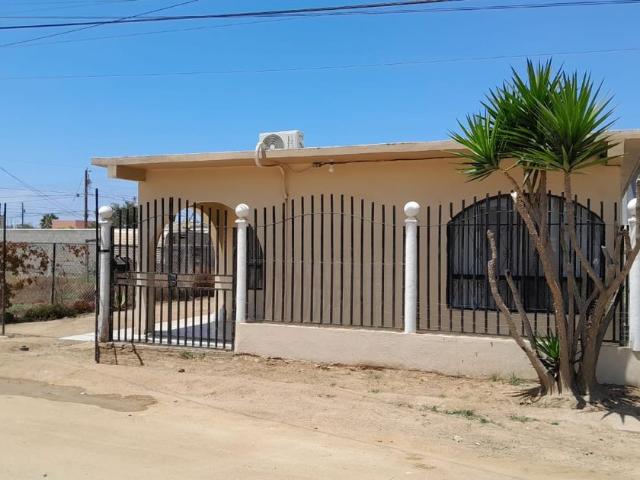 Casa en renta Calle 17 Norte, Ensenada, Municipio De Ensenada, Baja California, 22785, México
