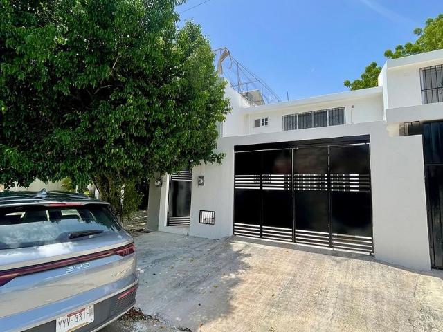 Casa en renta Calle 17, Col. García Ginerés, Mérida, Yucatán, 97070, México