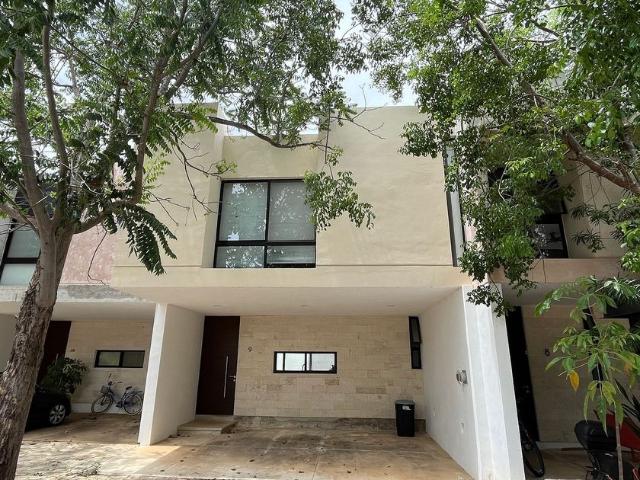 Casa en renta Calle 12 A 246 256, Santa Gertrudis Copo, Mérida, Yucatán, 97305, Mex