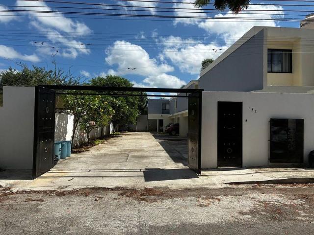 Casa en renta Calle 25, Mérida, Yucatán, 97127, México