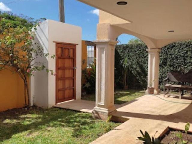 Casa en renta Calle 25 299, 5 De Febrero, Mérida, Yucatán, 97148, Mex