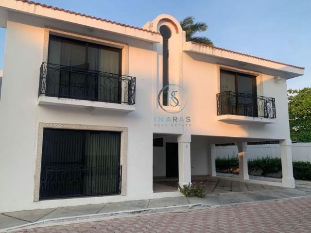 Casa en renta Calle 26, Ciudad Del Carmen Centro, Carmen, Campeche, 24100, Mex