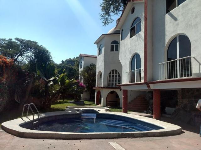 Casa en renta Calle 20 De Noviembre, La Joya, Jiutepec, Morelos, 62550, México