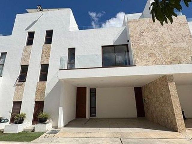 Casa en renta Calle 20, San Antonio Ool, Mérida, Yucatán, 97302, Mex