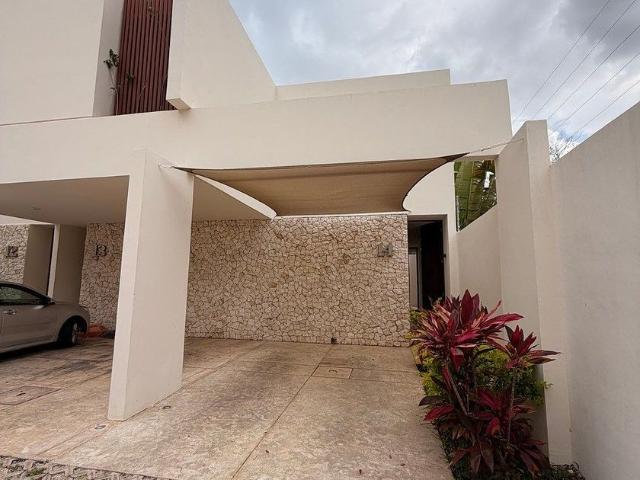 Casa en renta Calle 23, Montebello, Mérida, Yucatán, 97113, Mex