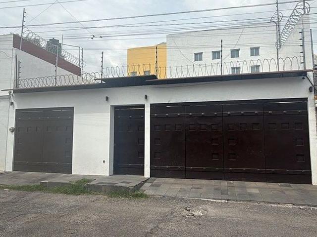 Casa en renta Calle 2 Sur, Puebla, Municipio De Puebla, Puebla, 72530, México