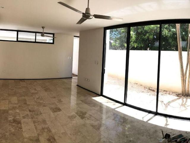 Casa en renta Calle 34, Montes De Amé, Mérida, Yucatán, 97115, México