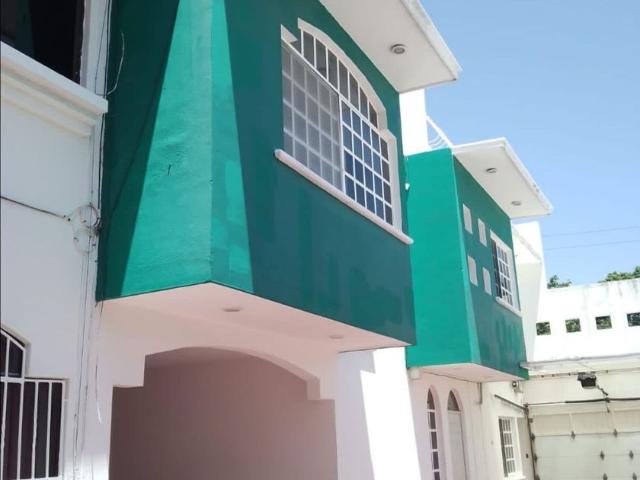 Casa en renta Calle 31, Colonia Cuauhtemoc, Ciudad Del Carmen, Carmen, Campeche, 24100, México