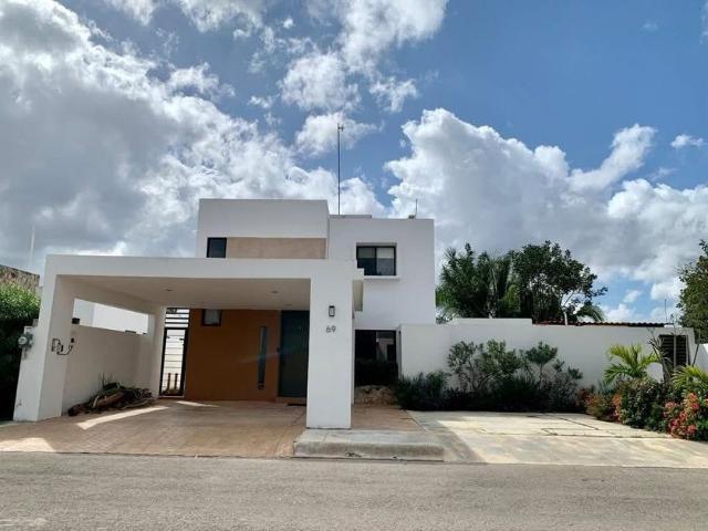 Casa en renta Calle 31, Xcuyún, Conkal, Yucatán, 97345, Mex