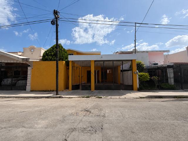Casa en renta Calle 33, Mérida, Yucatán, 97147, México