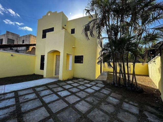 Casa en renta Calle 33, Chuburna De Hidalgo, Mérida, Yucatán, 97205, Mex