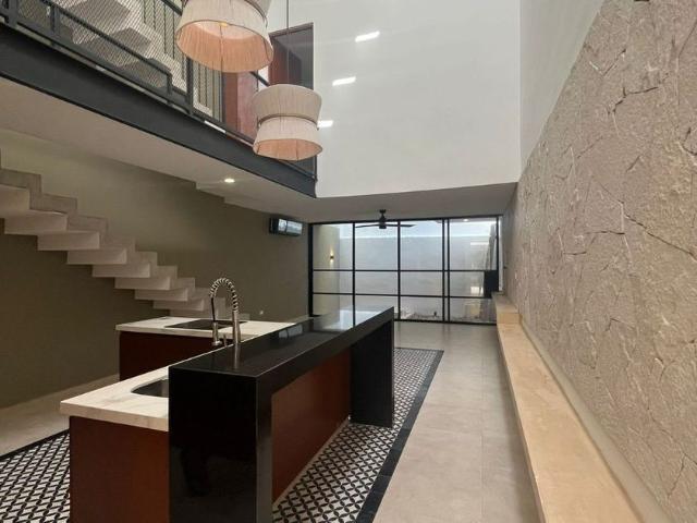 Casa en renta Calle 69, Montes De Amé, Mérida, Yucatán, 97115, México