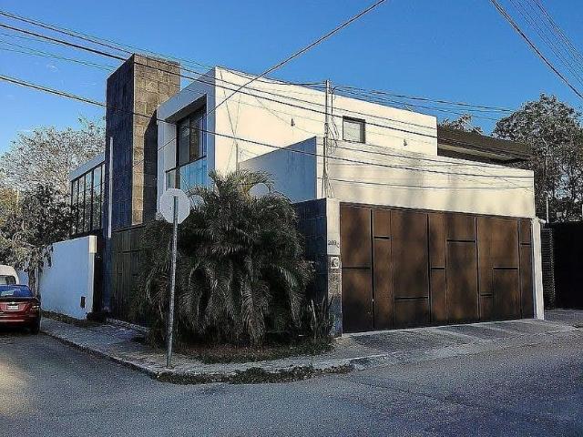 Casa en renta Calle 75, Montes De Amé, Mérida, Yucatán, 97115, México