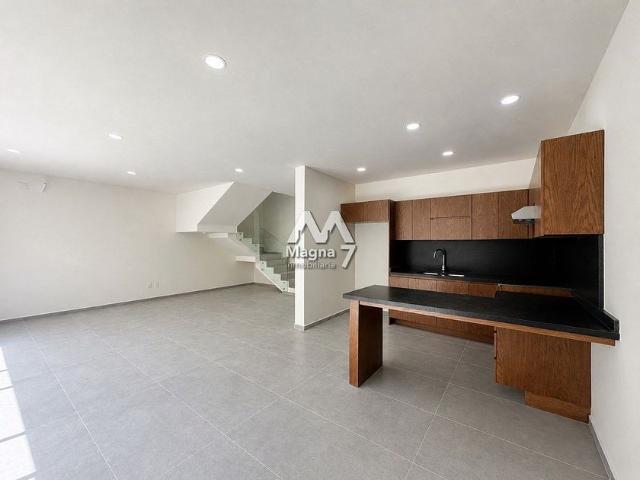 Casa en renta Calle 9, Solares, San Juan De Ocotán, Zapopan, Región Centro, Jalisco, 45201, México