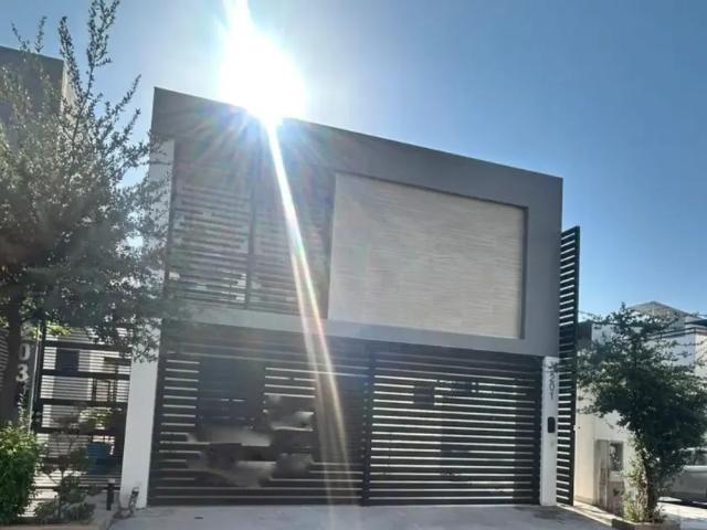 Casa en renta Callejón Macassar, Katavia Residencial, Apodaca, Nuevo León, 66623, México