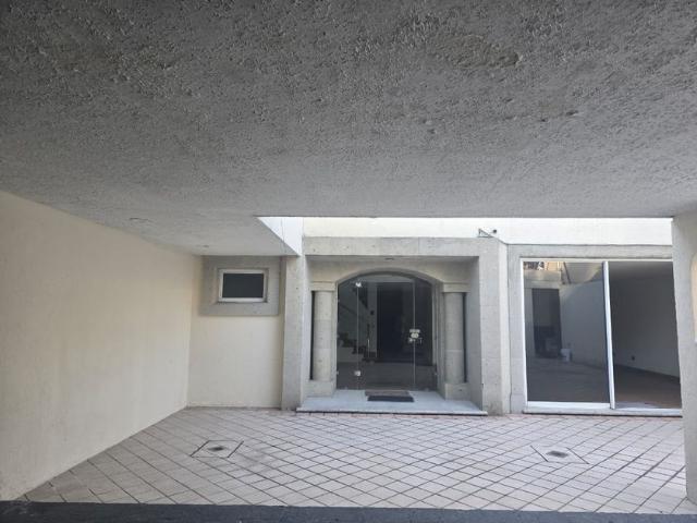 Casa en renta Callejón De La Bombilla, Chimalistac, Ciudad De México, Cdmx, México