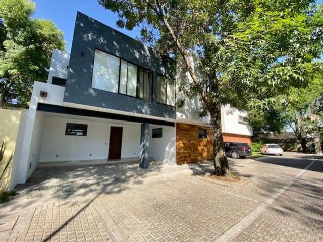 Casa en renta Calz. Circunvalacion Ote. 960, Granja, 45010 Zapopan, Jal México