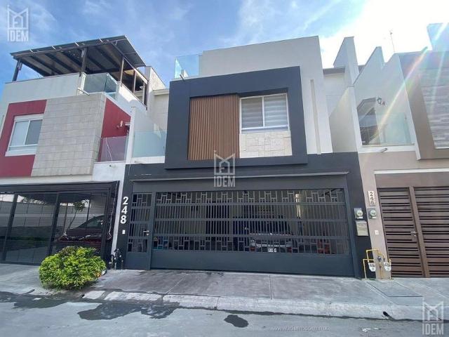 Casa en renta Calzada De Las Provincias, Privadas Del Canadá, Sector Ontario, General Escobedo, Nuevo León, 66059, Mex