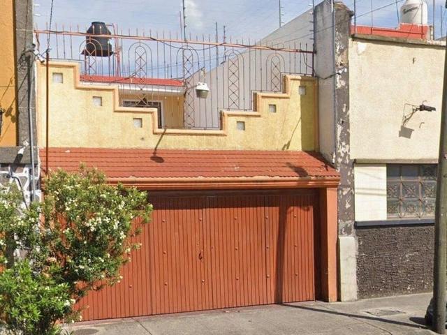 Casa en renta Calzada Del Ejército, Real, Guadalajara, Jalisco, 44400, Mex