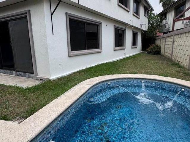 Casa en renta Calzada San Pedro, Fuentes Del Valle, San Pedro Garza García, Nuevo León, 66250, México